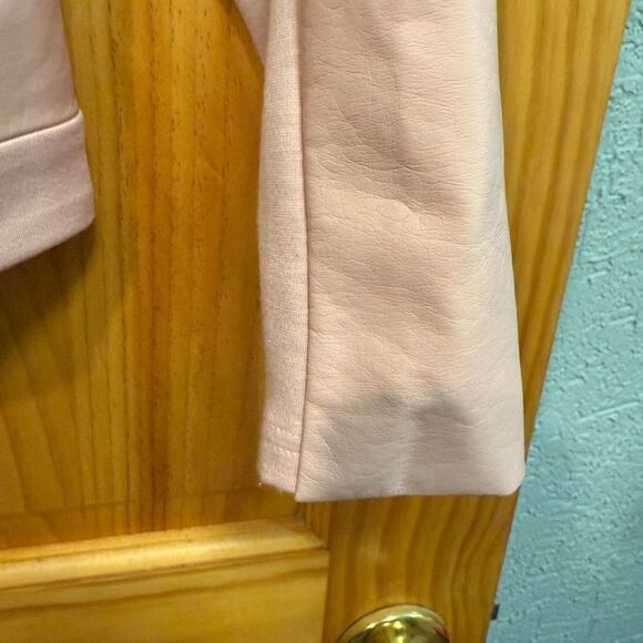 GUESS Women's Pink faux leather size S Jacket - Picture 2 of 11